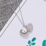 Eterna Shell Pendant Necklace