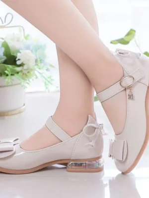 Girls’ Stylish Sandals 2