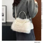 The Elowen Fur Pearl Bag